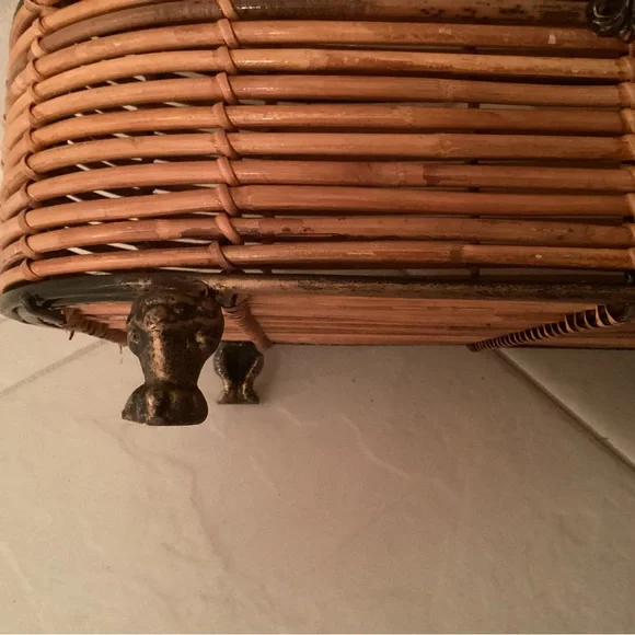 Rattan Large Storage Basket 18 Wide x 10 high x 9 wide.Very good condition